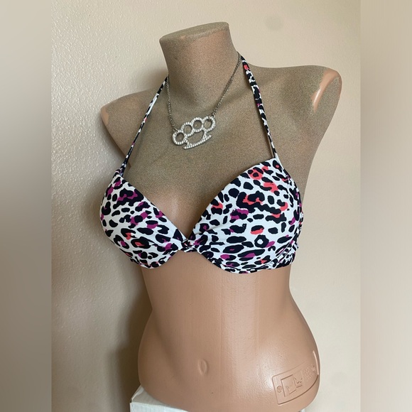 SOLD - Picture 2 of 8